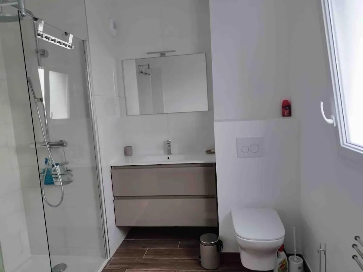 T2 Centre Ville Anglet Dernier Etage Parking En Sous-Sol Wifi Smart Tv Serviettes Et Draps Inclus Apartment