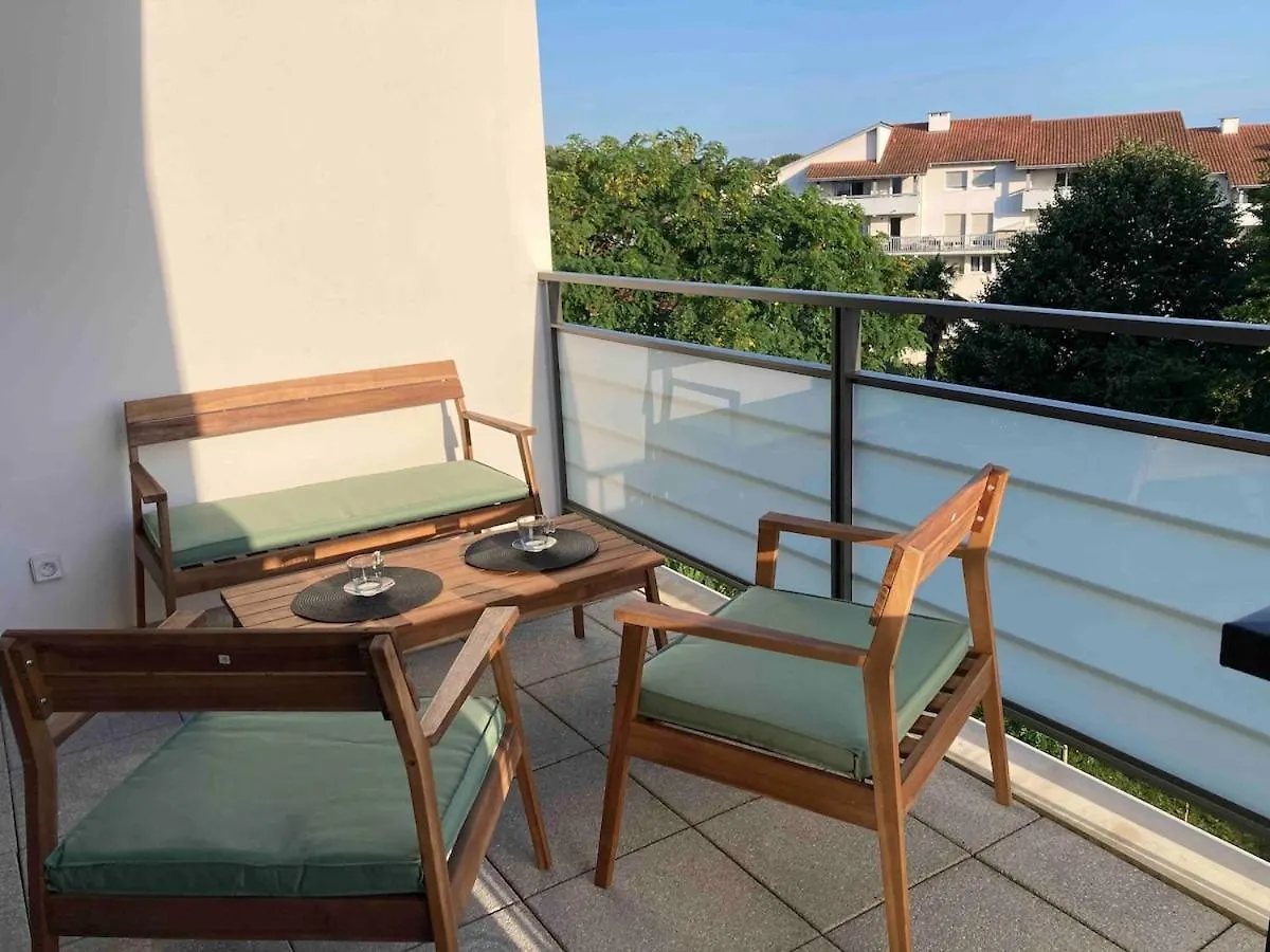 T2 Centre Ville Anglet Dernier Etage Parking En Sous-Sol Wifi Smart Tv Serviettes Et Draps Inclus
